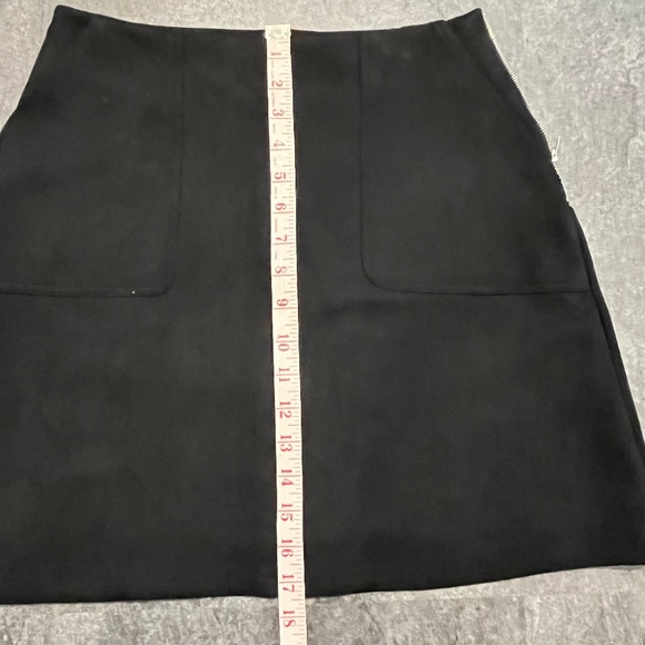 Twik (Simons) (S) black faux suede A-line short skirt, with pockets! - Picture 11 of 16